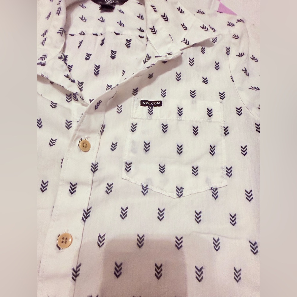 Volcom Boys Short Sleeve Button Down Shirt White Blue Geometric Print Size (10) - Picture 2 of 10
